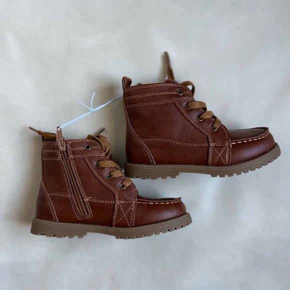 The Children’s Place Toddler Boys Lace Up Boots 10 - Picture 3 of 9